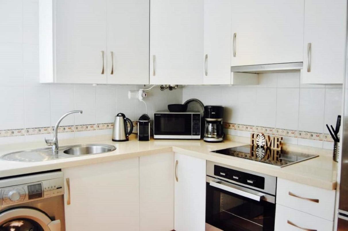 Fantastic 1 Bedroom Apartment In The Centre Of Nerja Buitenkant foto